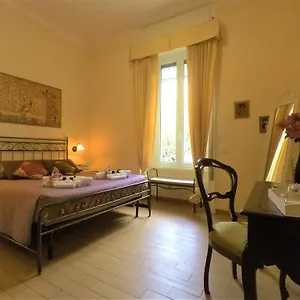 Tucci's Italia